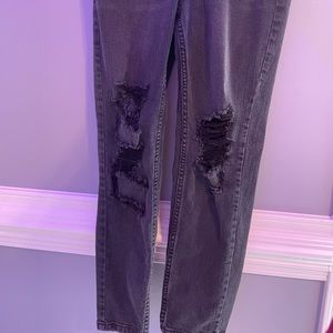 black ripped mom jeans!